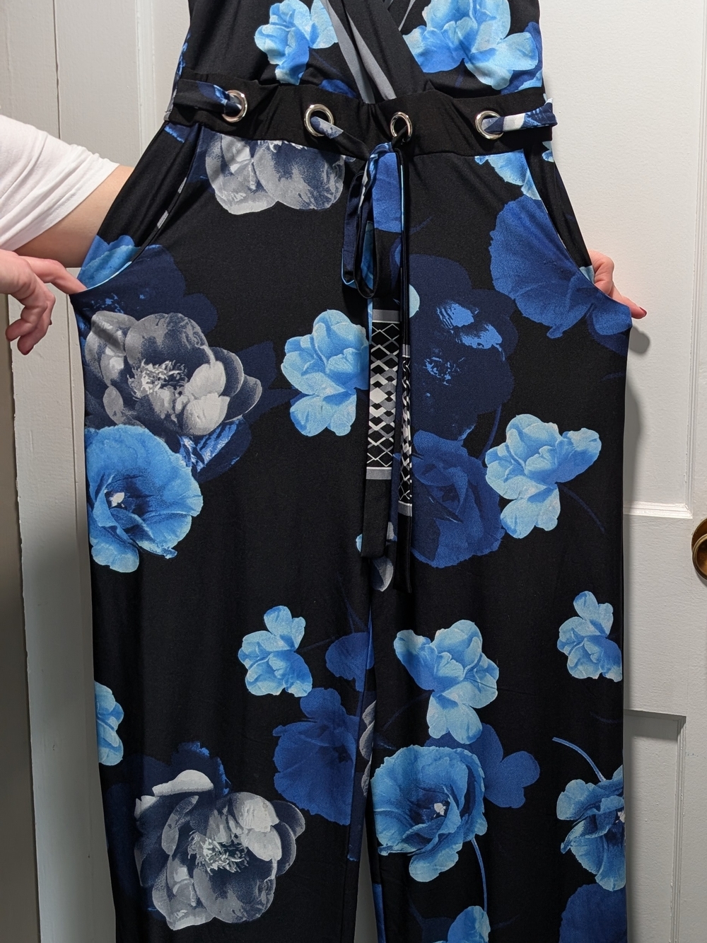 VENUS Jumpsuit with Subtle Gray Stripes And Floral Print